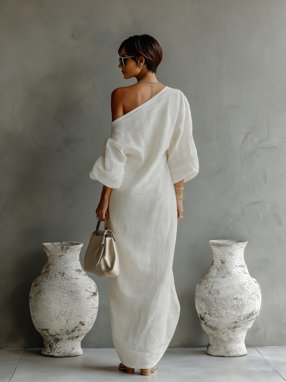 Robe longue fluide en coton et lin, blanc ivoire, à épaule dénudée