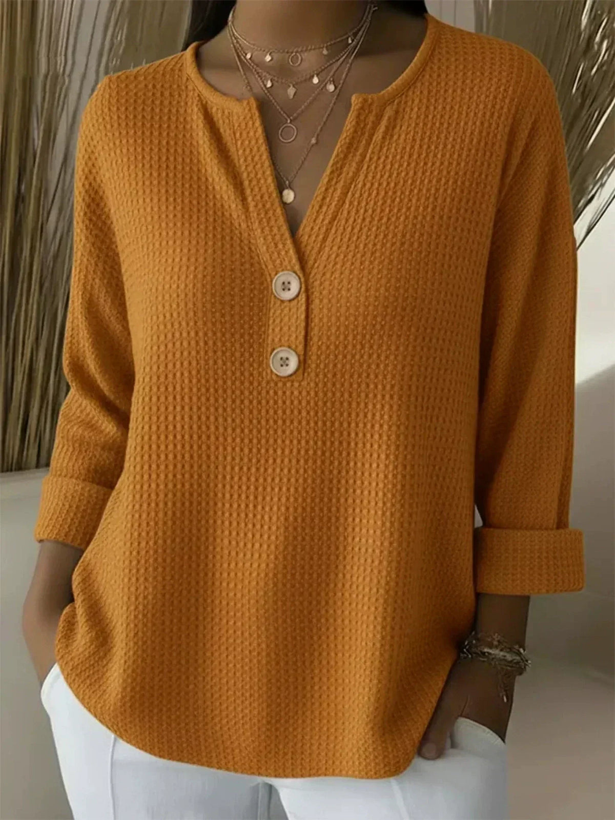 Luciana | Tee-shirt Henley gaufré à boutons