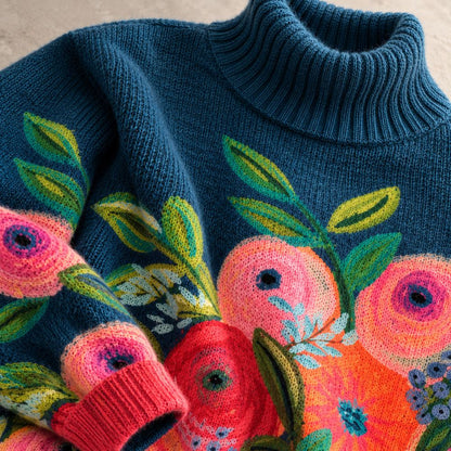 Alice | Pull doux à col montant et broderie florale