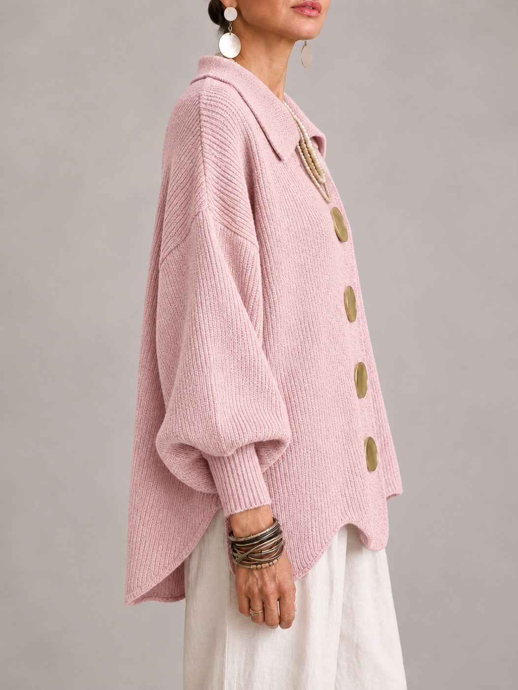 Clelia | Cardigan oversize côtelé à bords festonnés, rose poudré