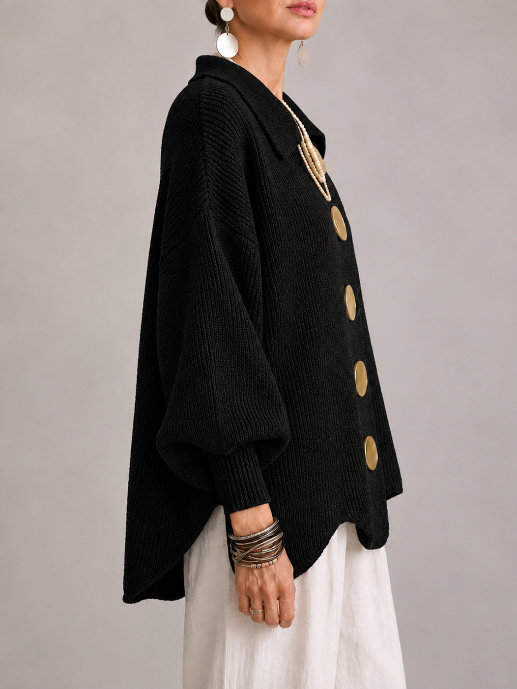 Maddalena | Cardigan oversize côtelé à bords festonnés, noir