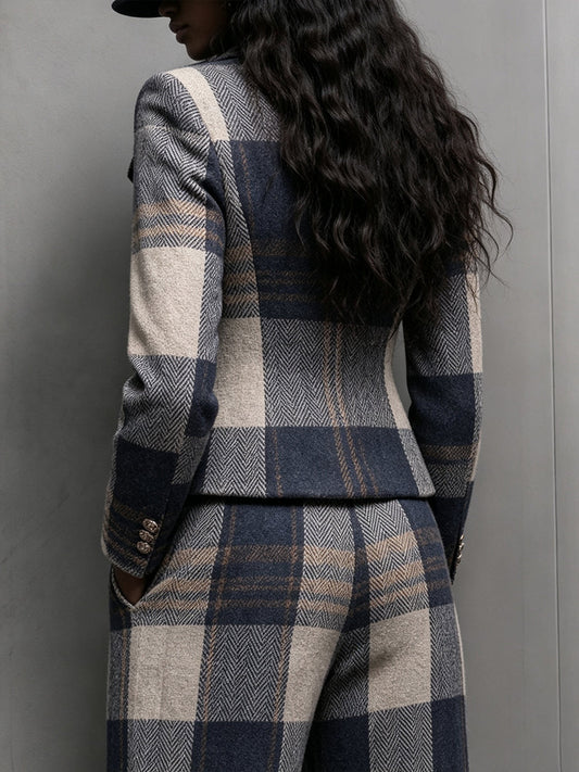 Severina | Blazer à carreaux et double boutonnage asymétrique