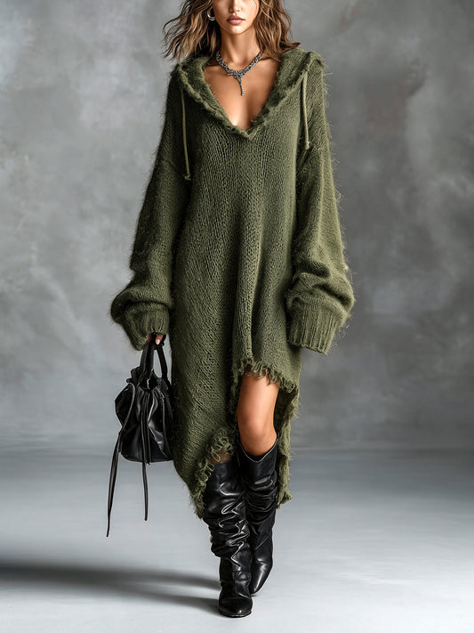 Bruna | Robe midi oversize en maille douce à capuche