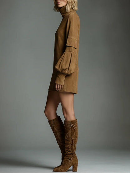 Bibiane | Mini-robe oversize en suédine à col montant