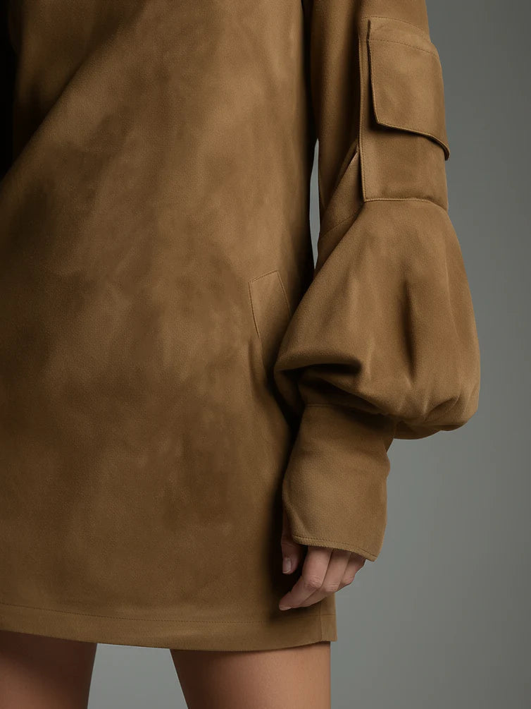 Bibiane | Mini-robe oversize en suédine à col montant
