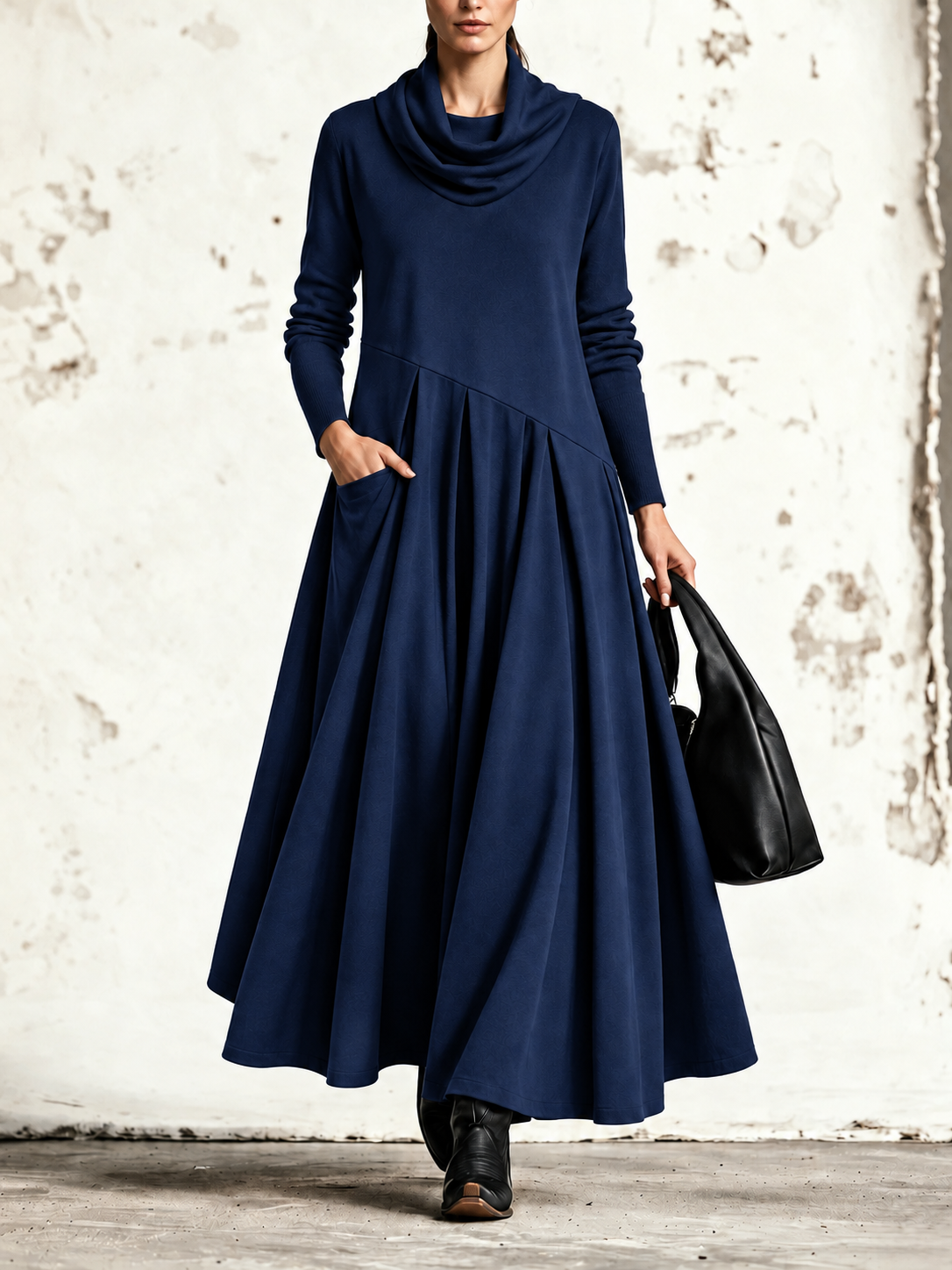 Aurora | Robe maxi à col drapé et larges plis