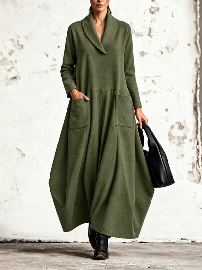 Alba | Robe maxi à col châle croisé et poches plaquées