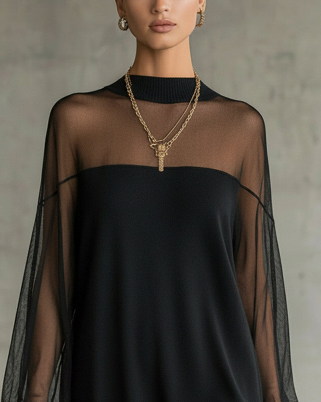 Amelia | Mini-robe noire à manches en résille