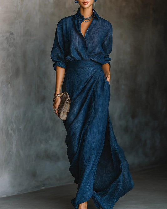 Sara | Ensemble chemise froissée et jupe longue portefeuille, bleu foncé